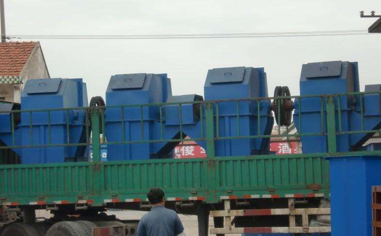 鋼絲膠（jiāo）帶提（tí）升機廠家發貨圖片