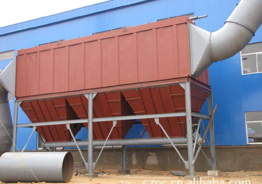 大型（xíng）布袋除塵器應用現場圖