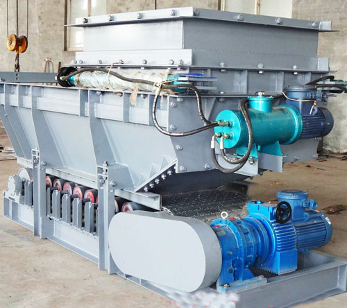 甲帶給料（liào）機現場設備應用（yòng）展示