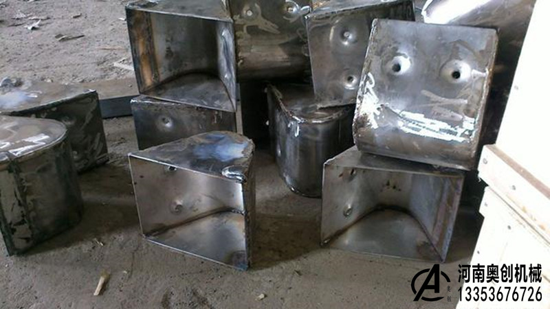 鬥式提升機料鬥