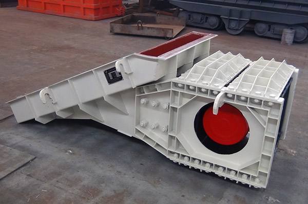 XZG型雙質體振動給（gěi）料機（jī）介紹