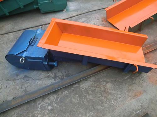 電磁振動給（gěi）料機