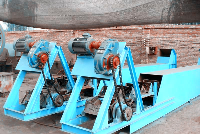 撈坑鬥提機（jī）