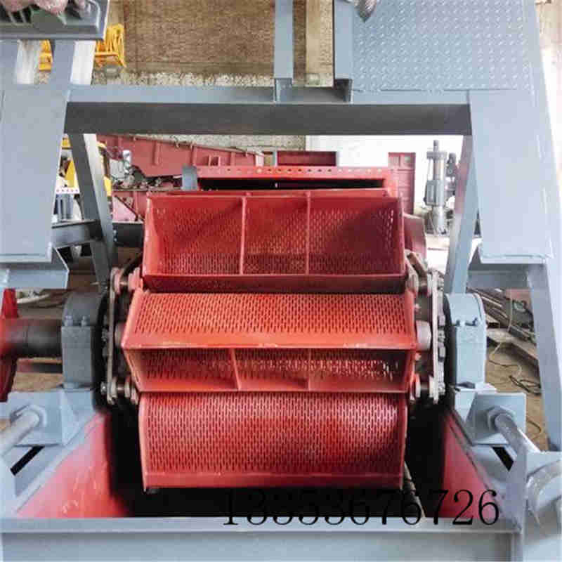 撈坑鬥式提升機