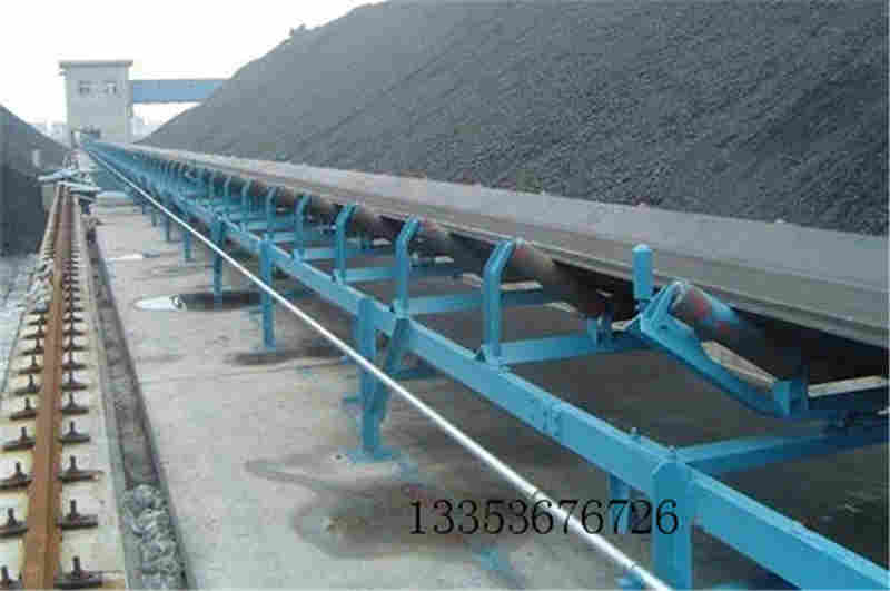 膠帶皮帶輸送機安裝調試及試機運轉（zhuǎn）注意事項