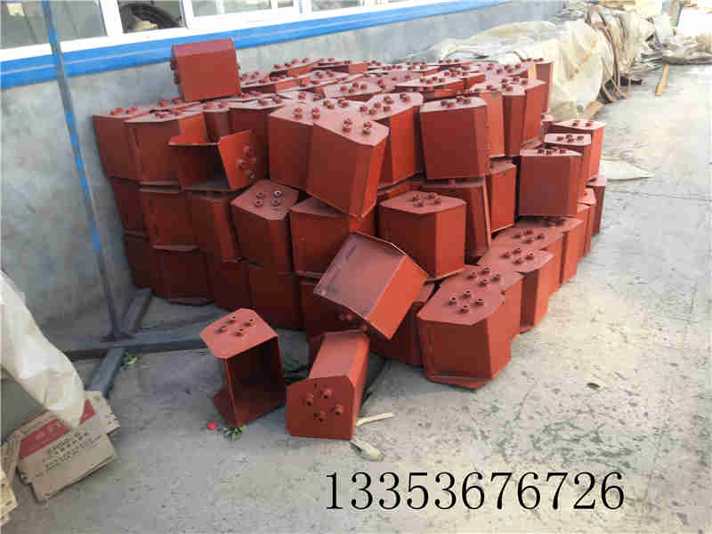 板鏈（liàn）NE鬥提機料鬥尺寸及規格及故障（zhàng）的原（yuán）因