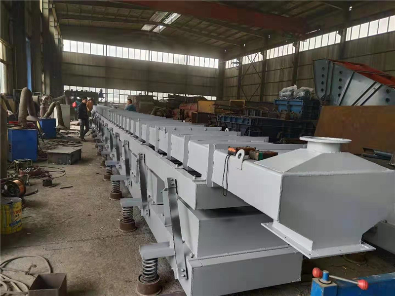 長距離耐高溫振動（dòng）輸送機1