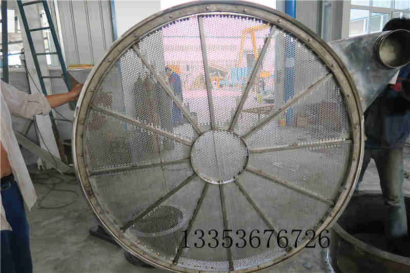 振動（dòng）篩配套質量（liàng）好的超聲波網架能讓物料精度提高很多