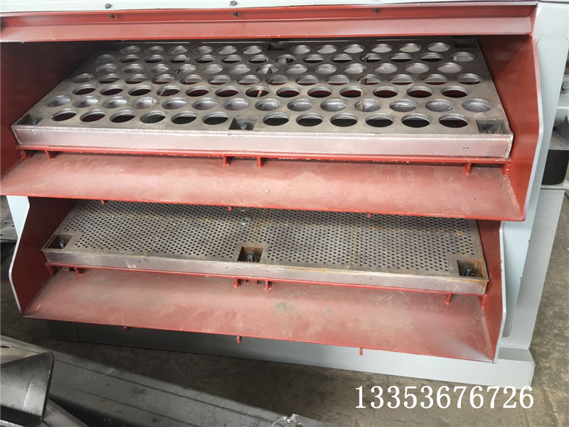 礦用振動篩的工作原理與適用範圍（wéi）3