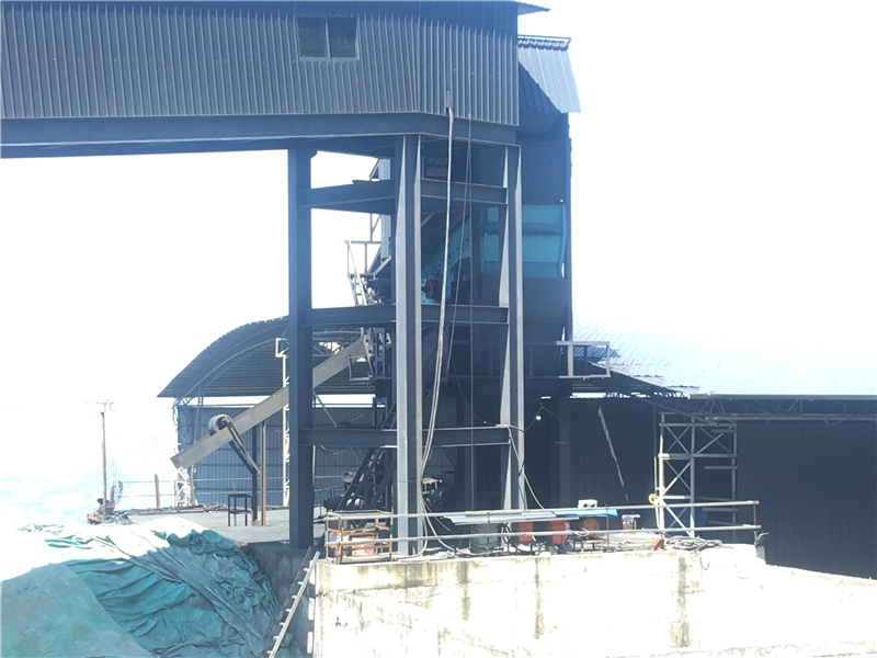 雲南綜采原（yuán）煤分（fèn）級高彈自清網弛張篩（shāi）