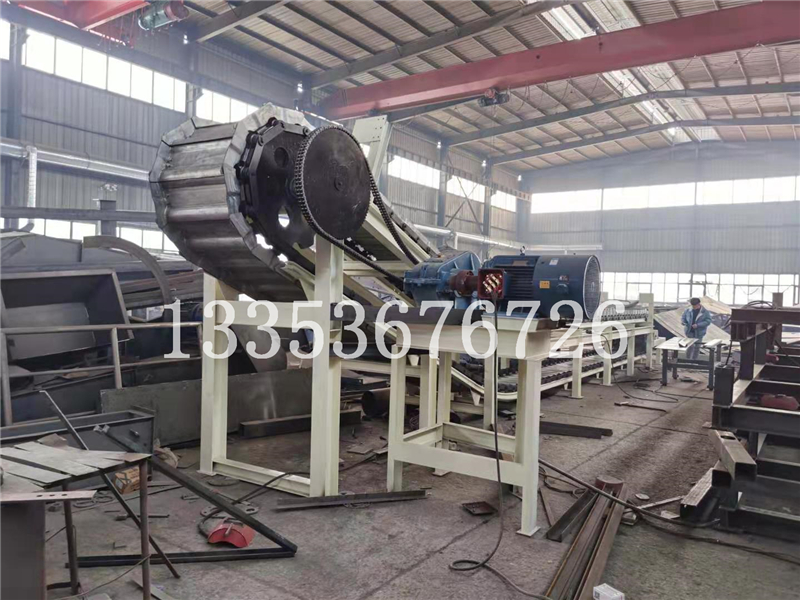 不鏽鋼鱗（lín）板輸送（sòng）機