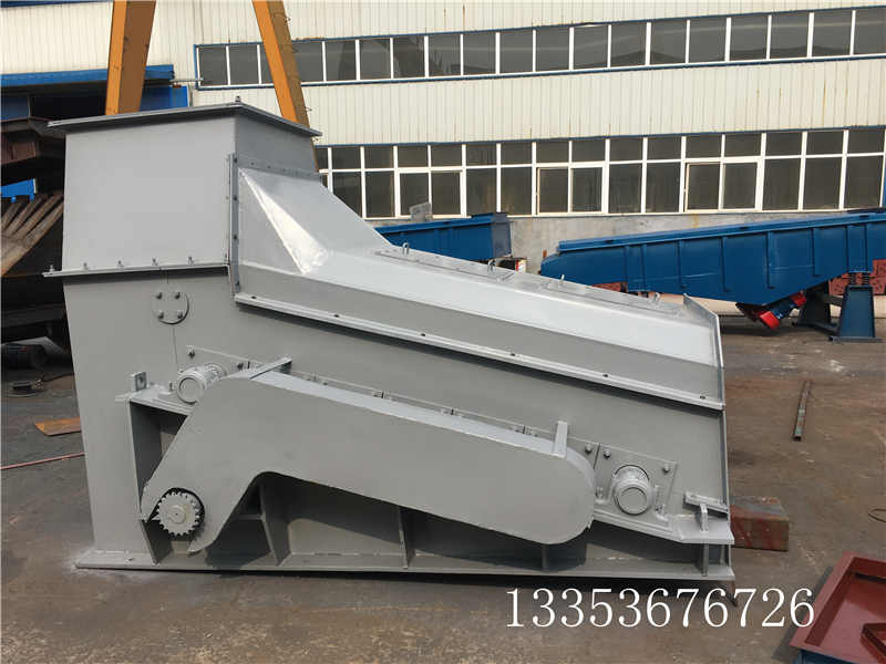 原煤大塊分級滾軸（zhóu）篩分機1