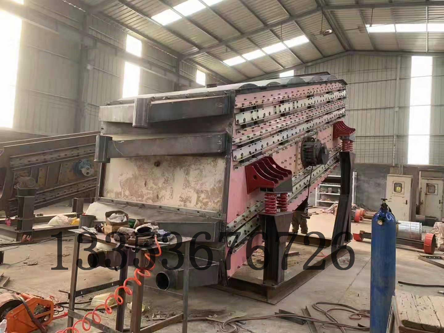 新（xīn）型結構耐火材料多層沸騰弛張篩