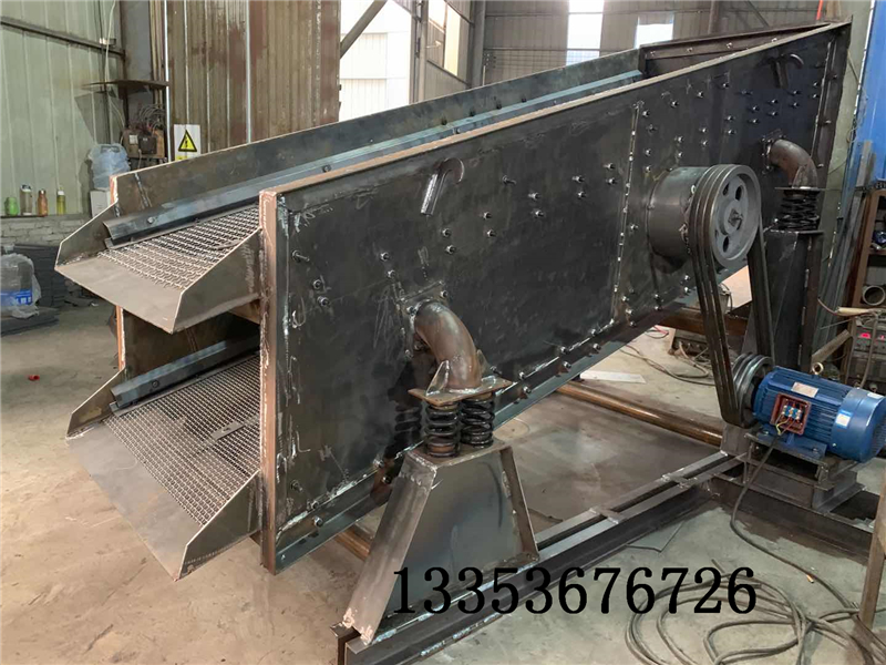 石料振動篩分機喂料不勻稱會造成哪（nǎ）些原因？1