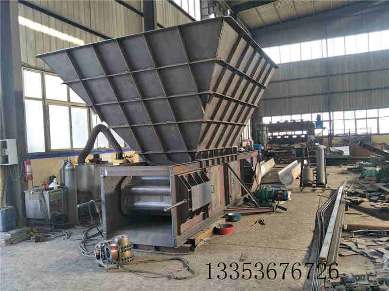 礦石（shí）整車（chē）卸料重型高強度（dù）板式喂料機帶配套料倉2