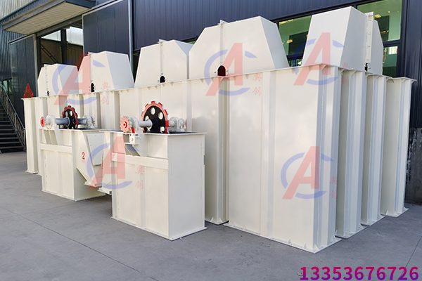 垂直上料機（jī）輸送機（jī）